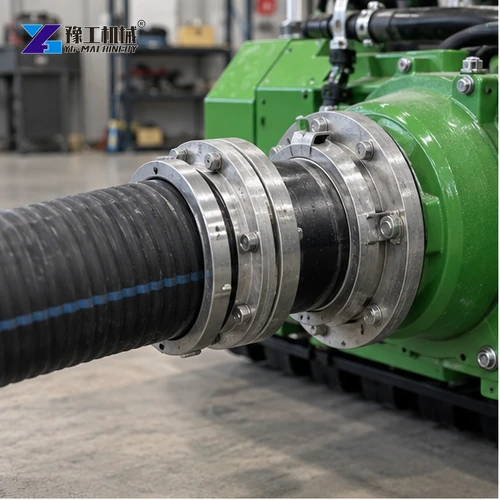 Slurry hose coupling attached to a green dredging robot outlet